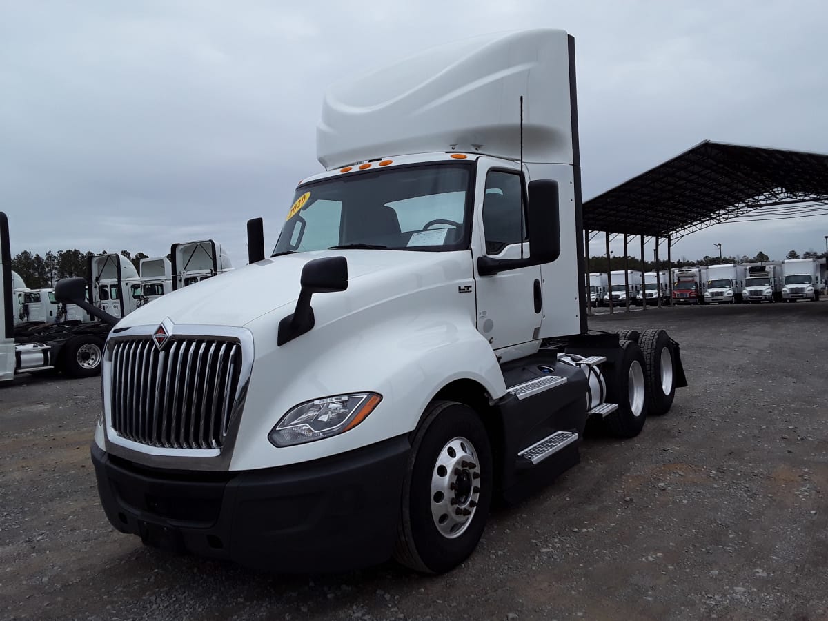 2020 Navistar International LT625 DAYCAB T/A 280916