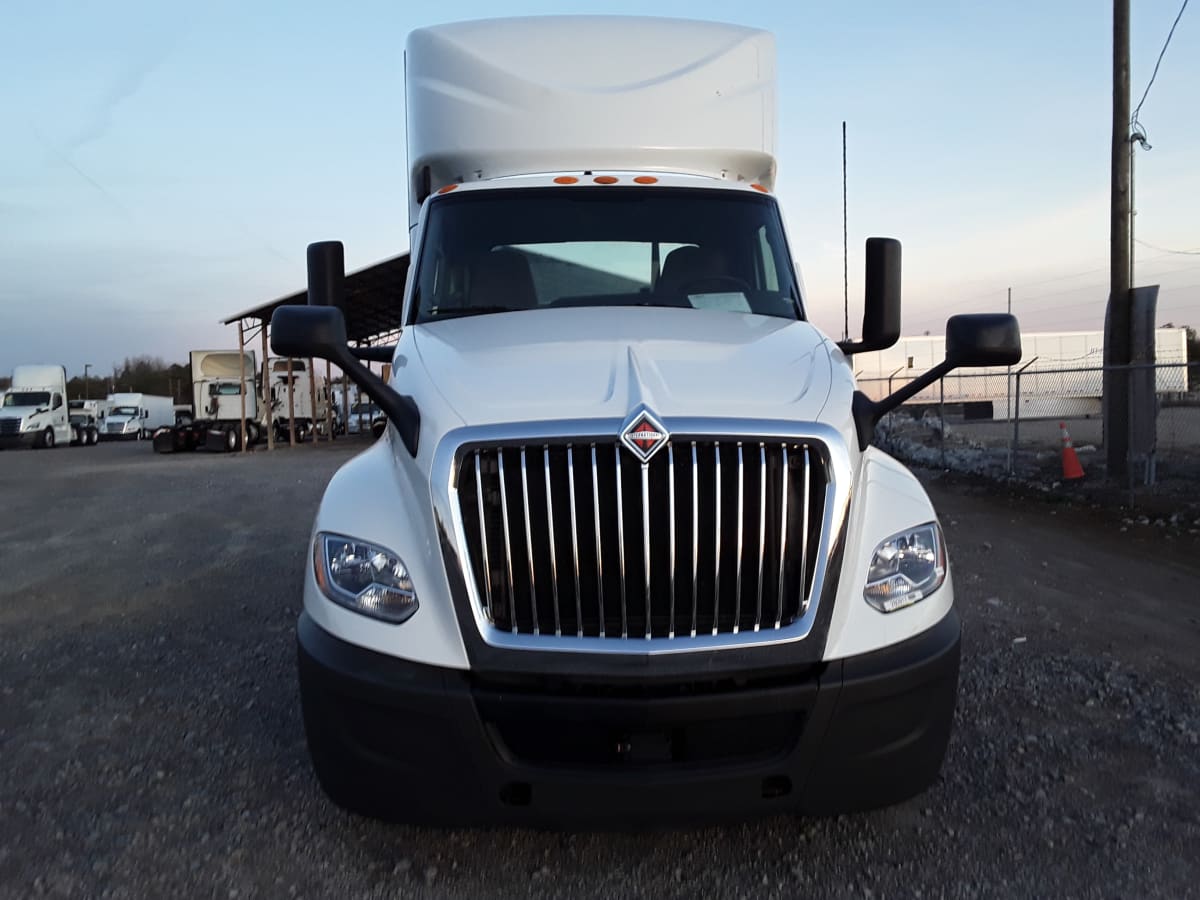 2020 Navistar International LT625 DAYCAB T/A 280917