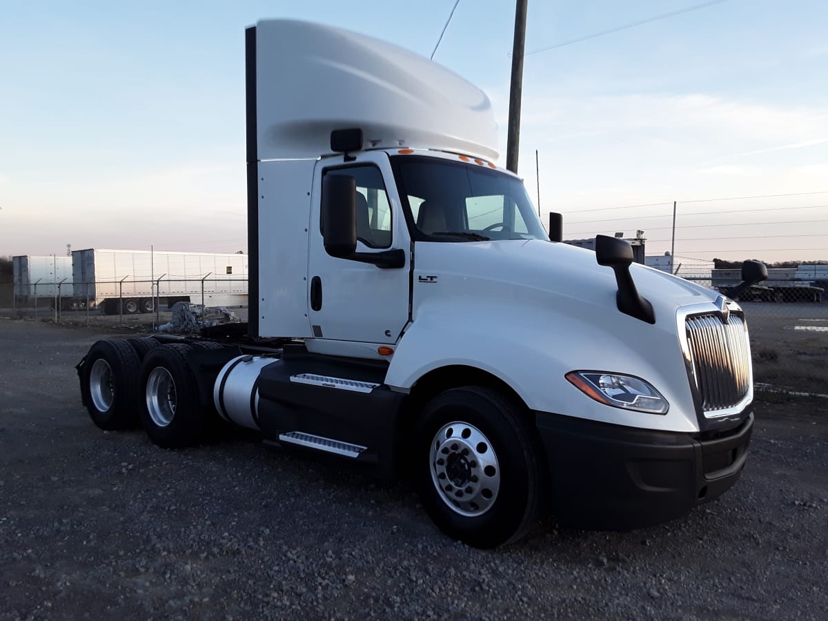 2020 Navistar International LT625 DAYCAB T/A 280917