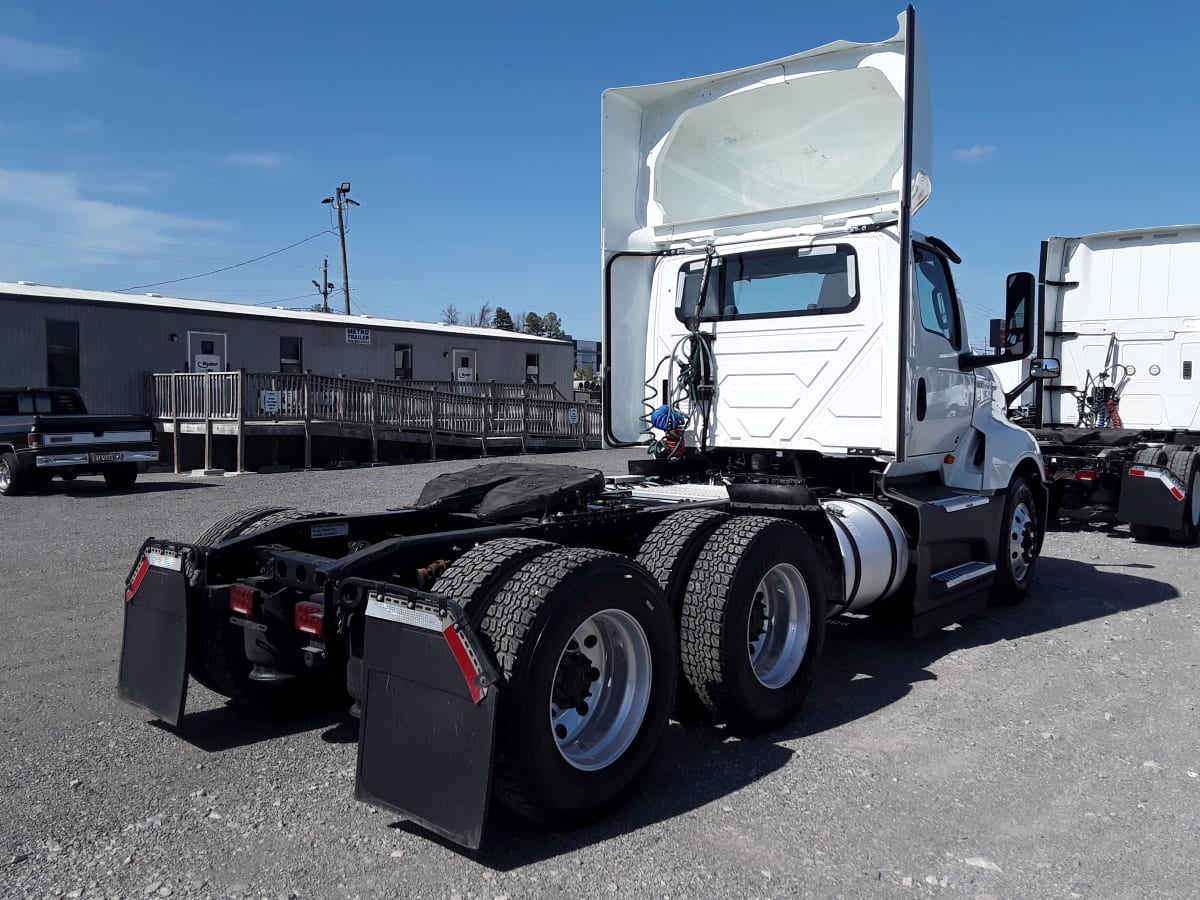 2020 Navistar International LT625 DAYCAB T/A 280918