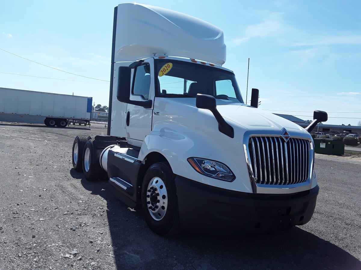 2020 Navistar International LT625 DAYCAB T/A 280918