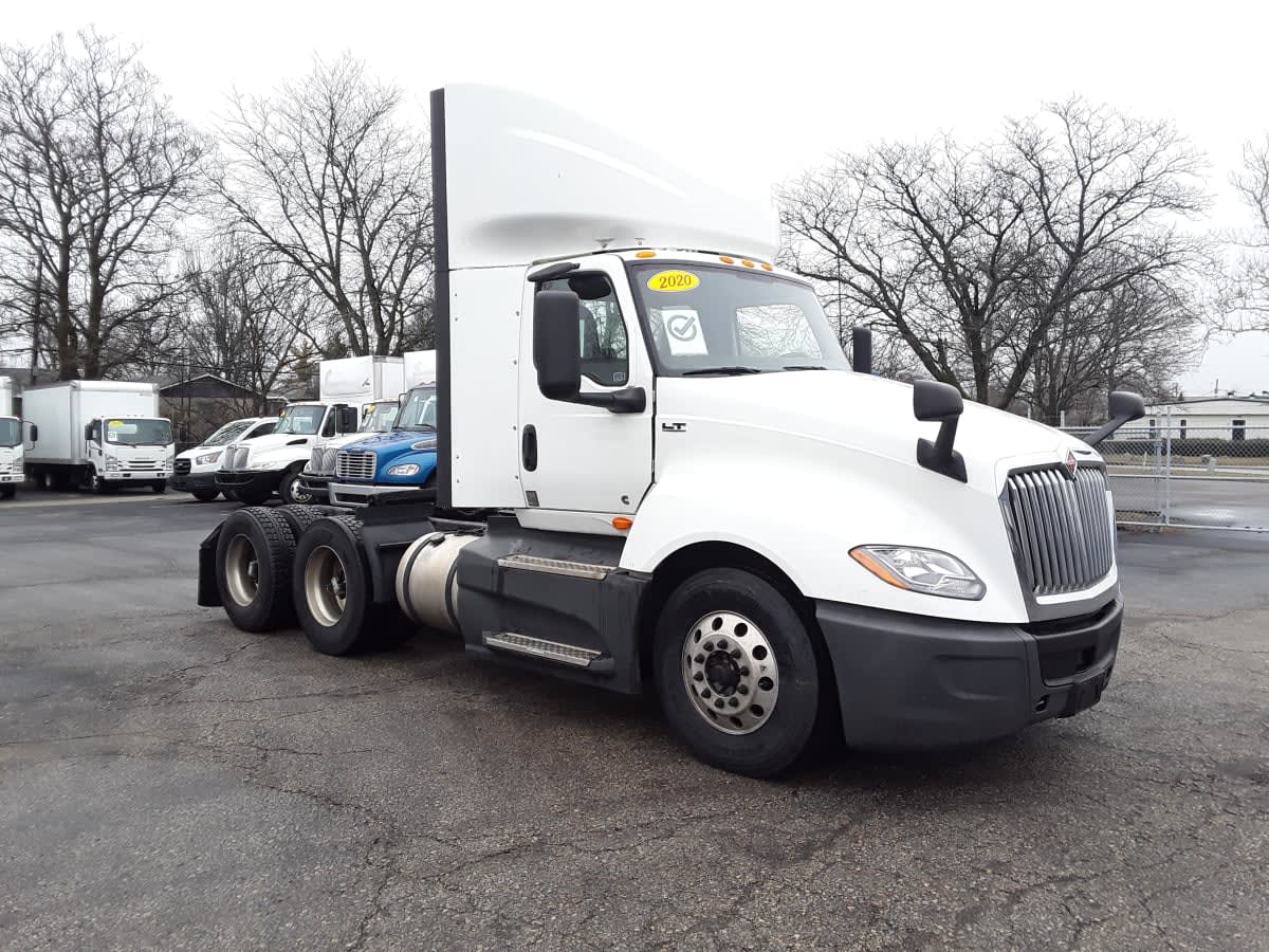2020 Navistar International LT625 DAYCAB T/A 280938