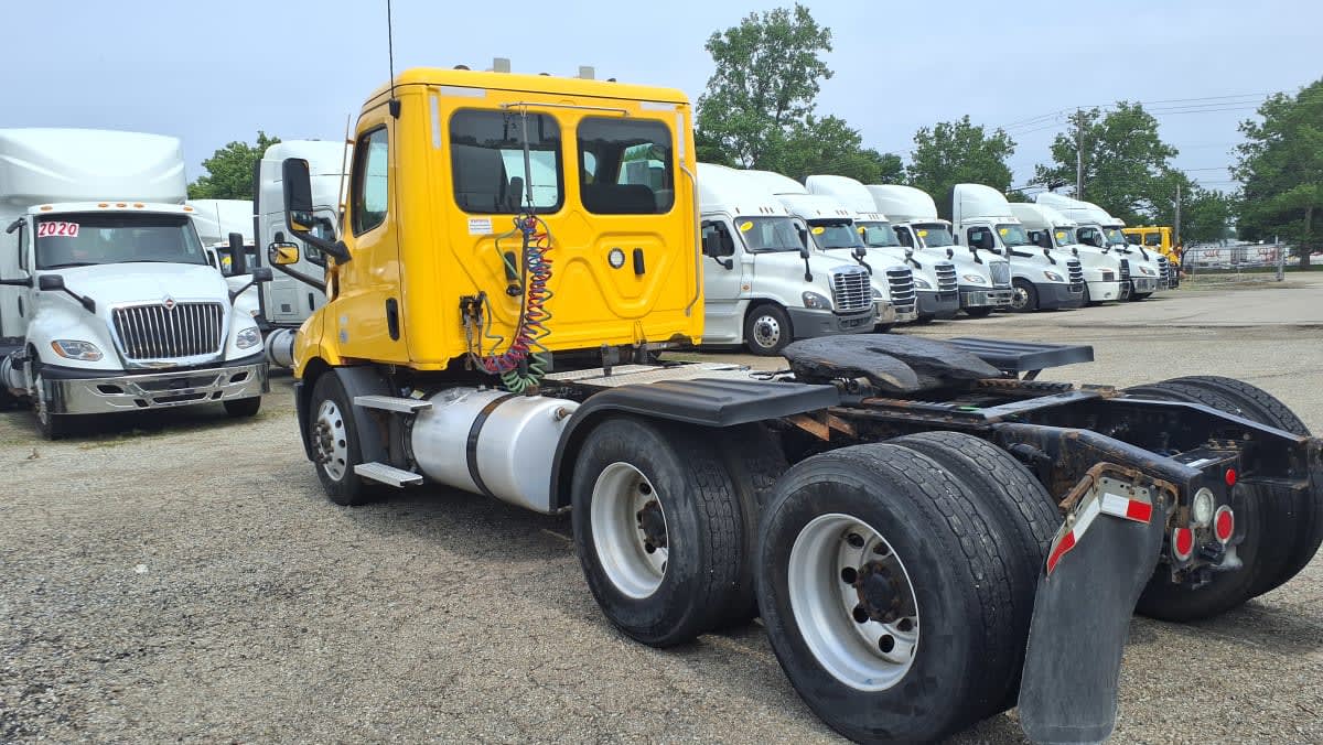 2020 Freightliner/Mercedes NEW CASCADIA 116 280947