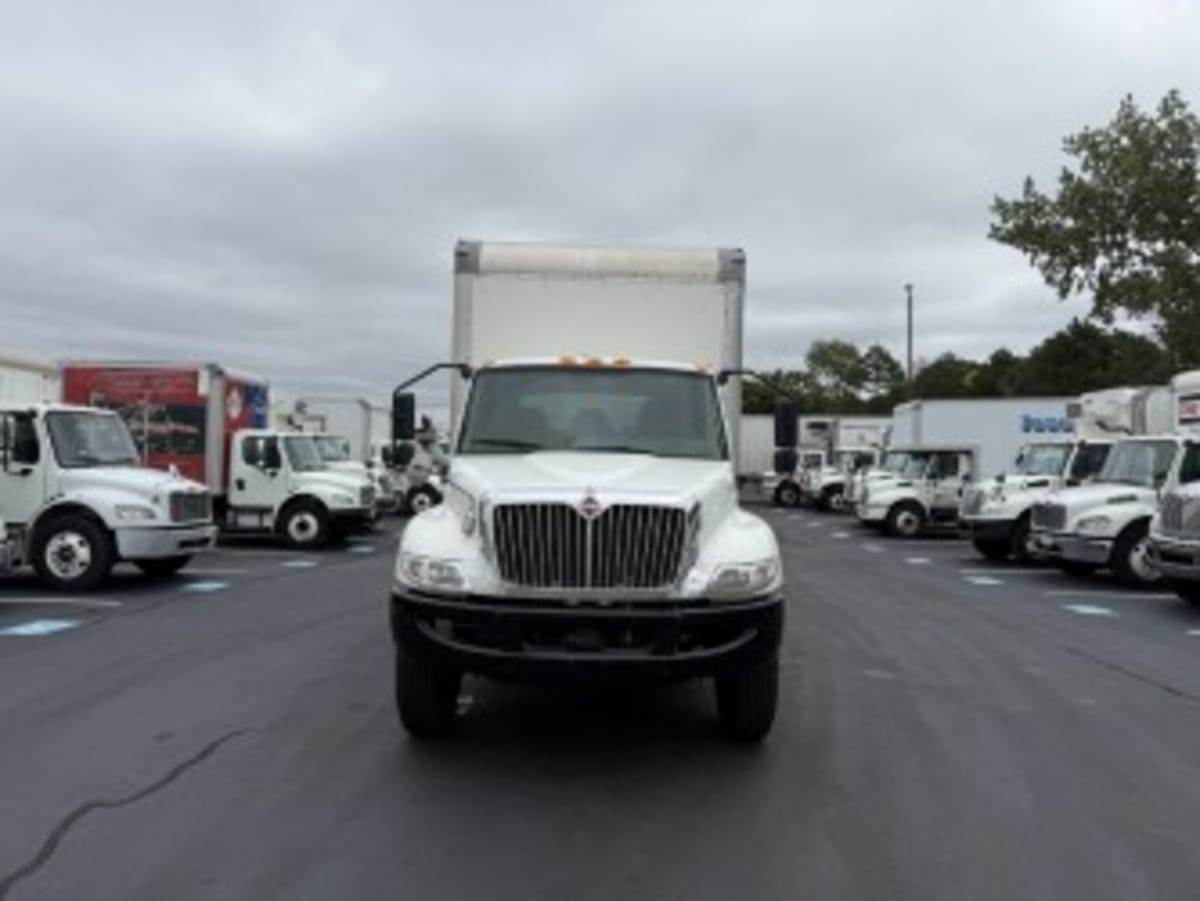 2020 International MV in Farmingdale, NY — photo 2