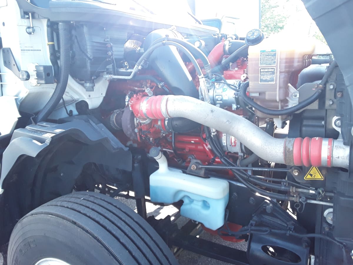2020 Navistar International LT625 DAYCAB T/A 281025