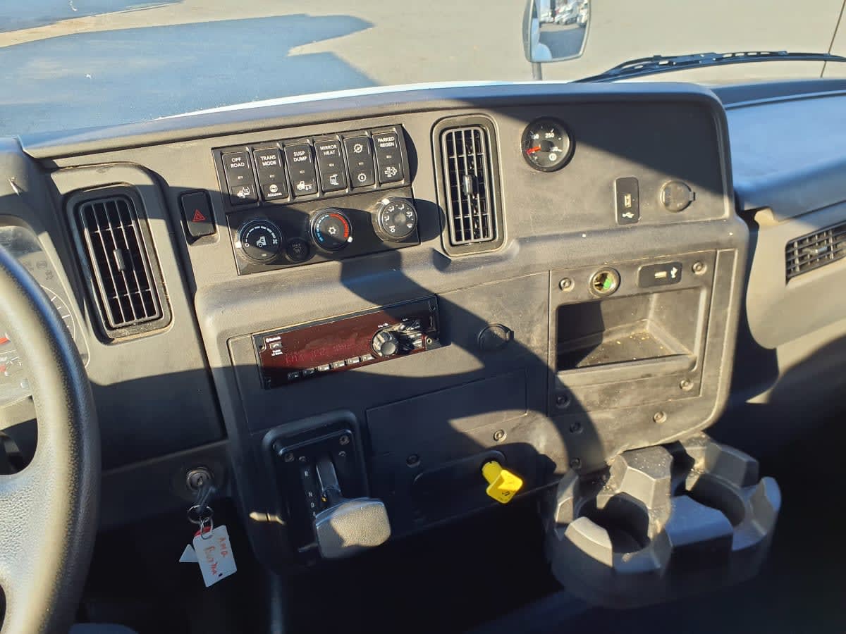 2020 Navistar International MV607 (4X2) 281130