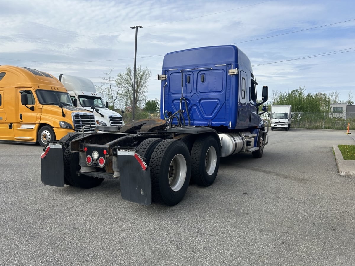 2020 Freightliner/Mercedes NEW CASCADIA 126 281328