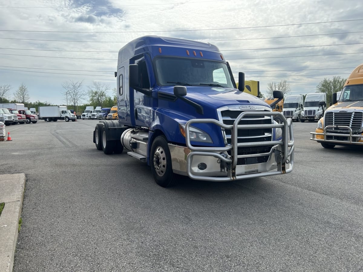 2020 Freightliner/Mercedes NEW CASCADIA 126 281328