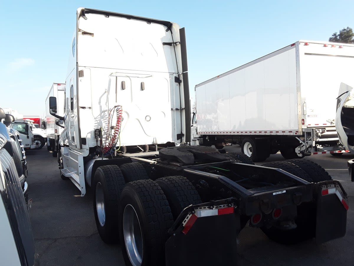 2020 Freightliner - image 6