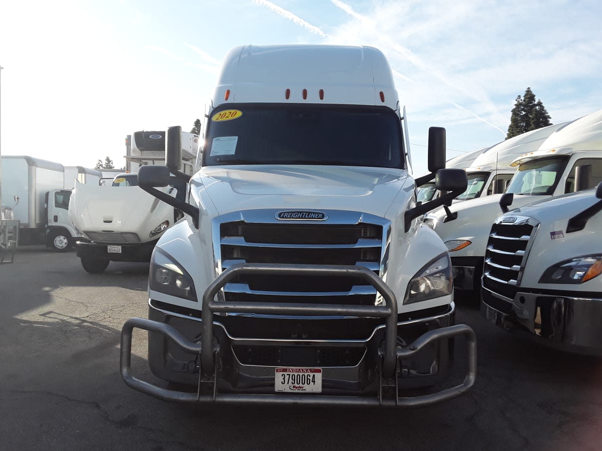 2020 Freightliner - image 2