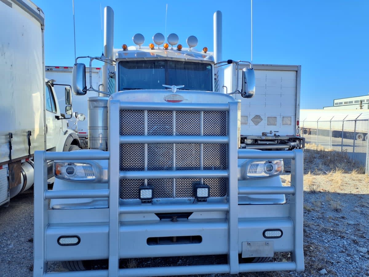 2020 Peterbilt 389 281633
