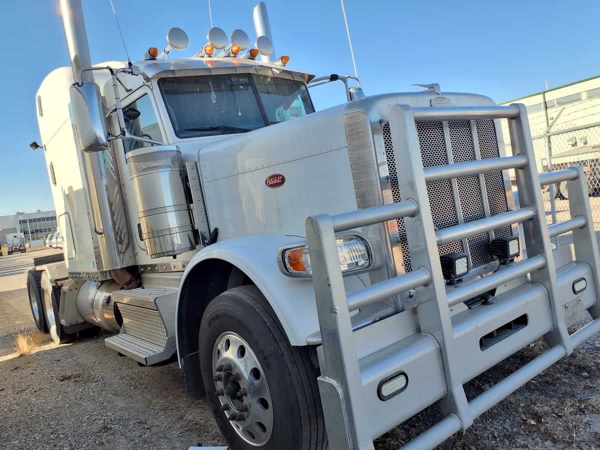 2020 Peterbilt 389 281633