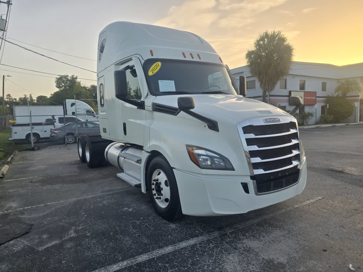 2020 Freightliner Cascadia