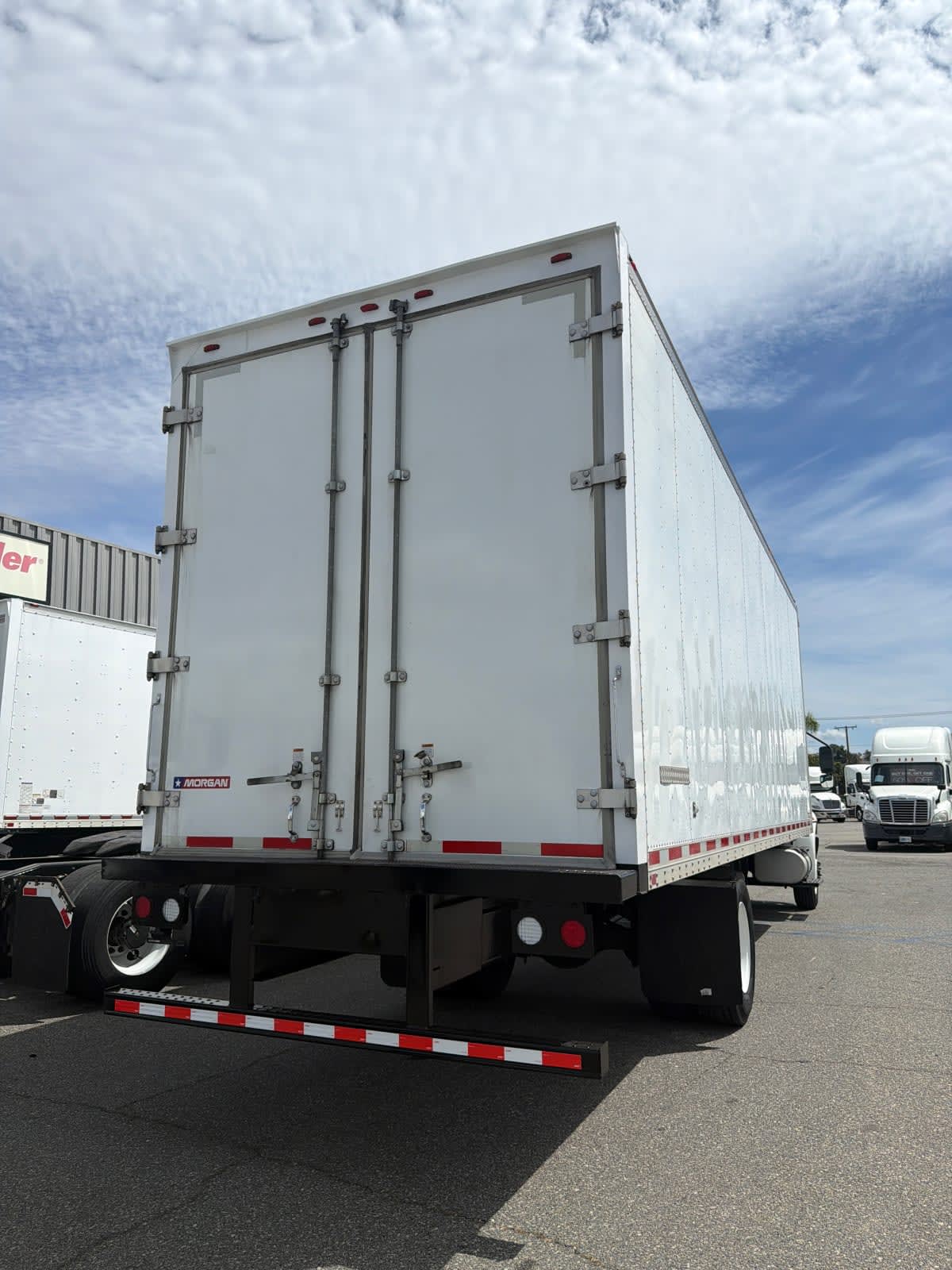 2020 Navistar International MV607 (4X2) 281828