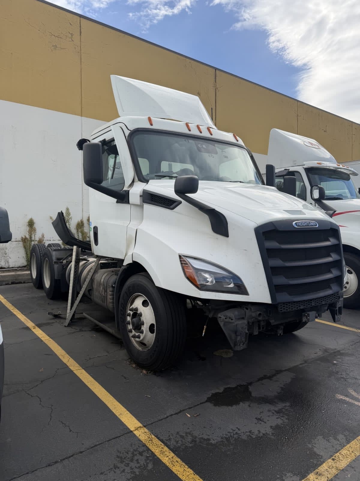 2020 Freightliner Cascadia in Tacoma, WA — photo 3