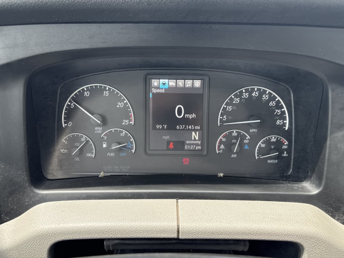 2020 Freightliner - image 9