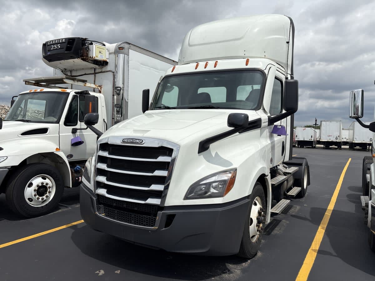 2020 Freightliner - image 3