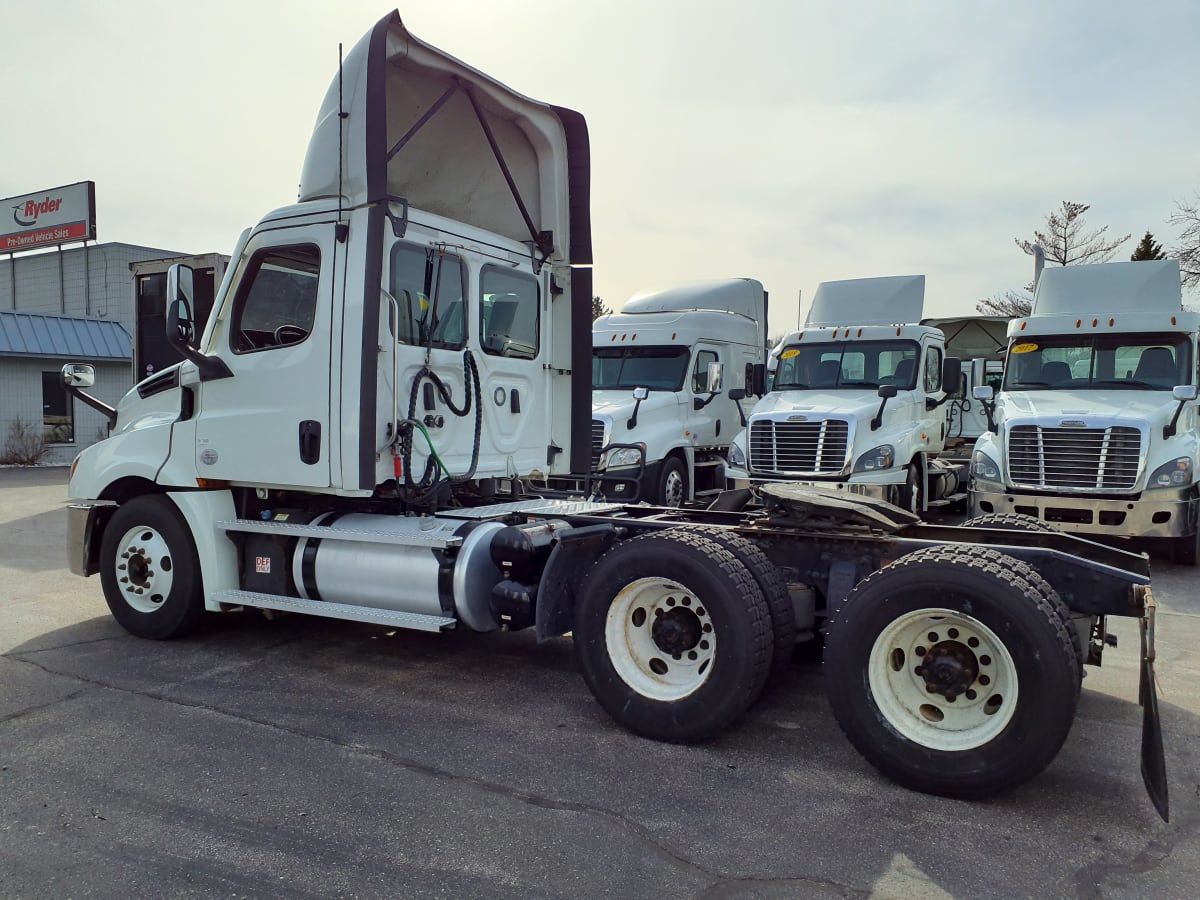 2020 Freightliner/Mercedes NEW CASCADIA PX12664 282351