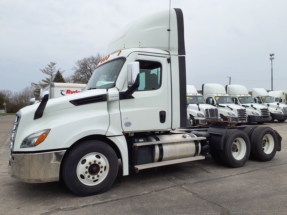 2020 Freightliner/Mercedes NEW CASCADIA PX12664 282352