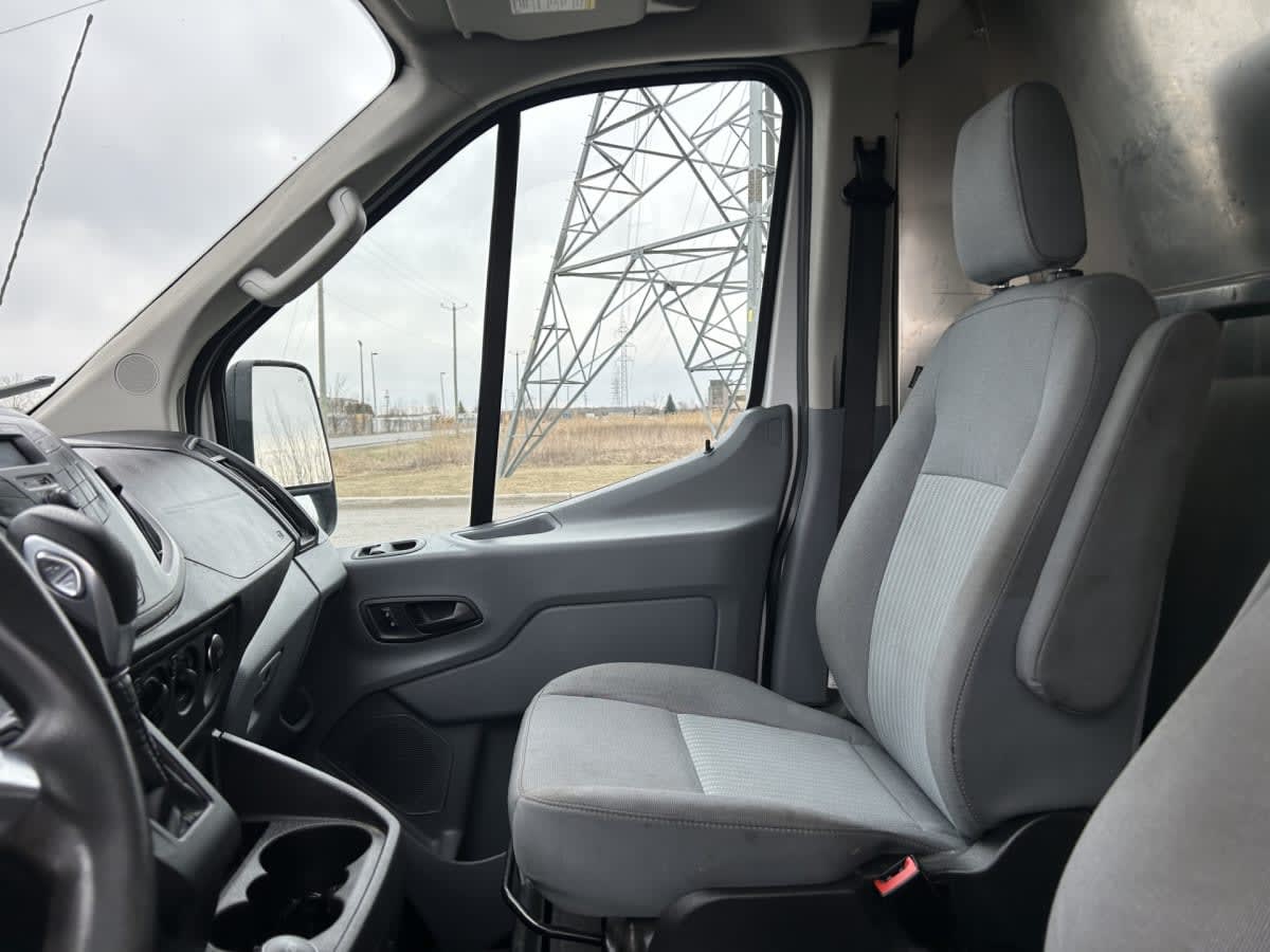 2019 Ford Motor Company T350 HI ROOF METRO 282355