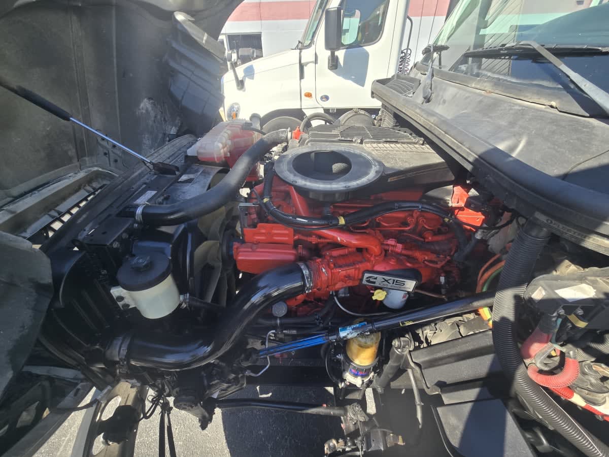 2020 International - image 9