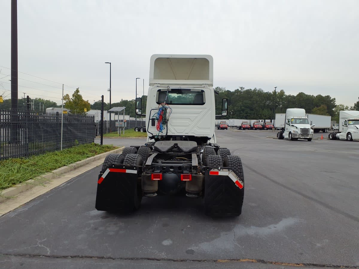 2020 International LT in Atlanta, GA — photo 5