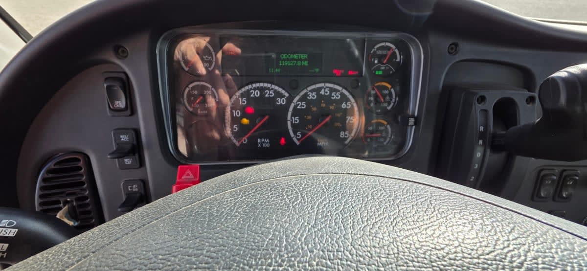 2020 Freightliner M2 106 - image 10