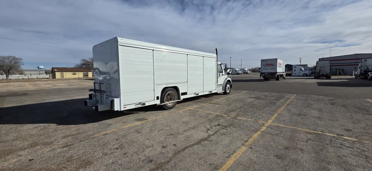 2020 Freightliner M2 106 - image 5