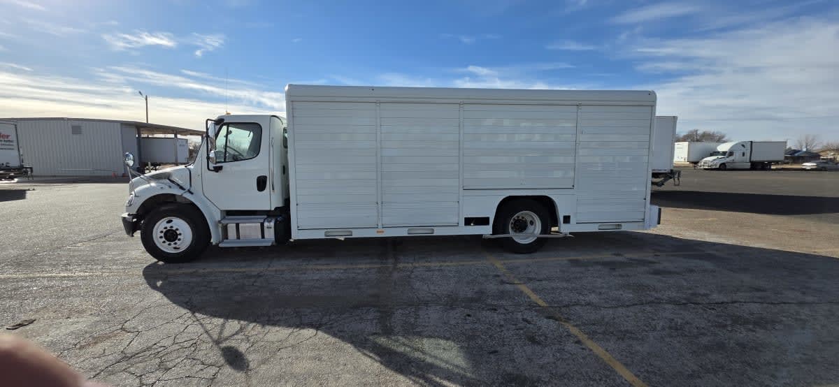 2020 Freightliner M2 106 - image 6