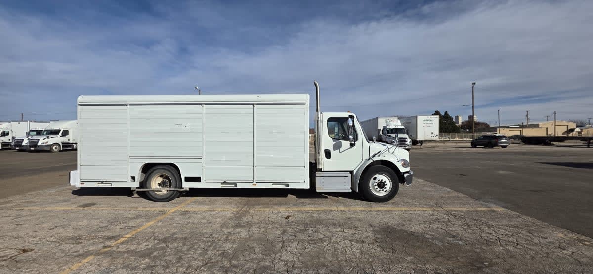 2020 Freightliner M2 106 - image 8