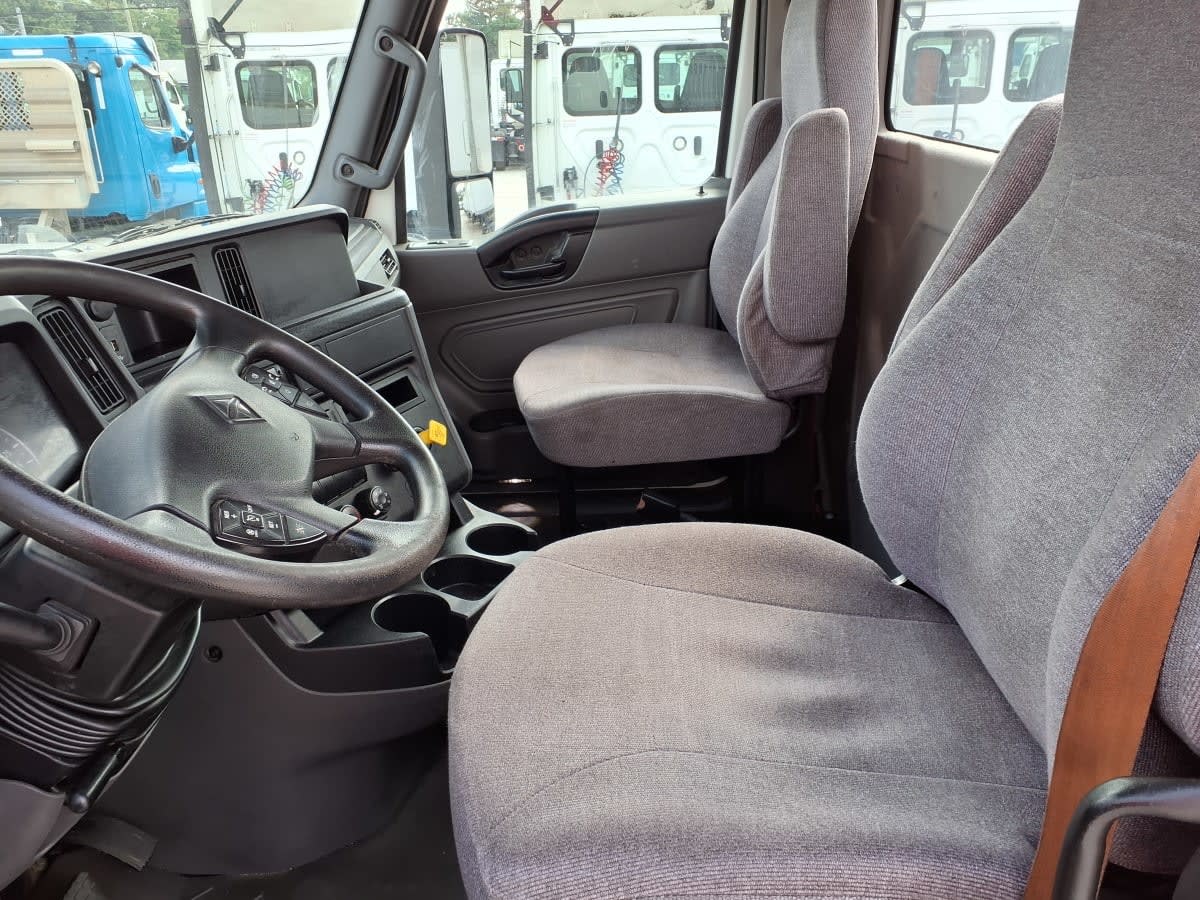 2020 International LT in Greenville, SC — photo 7