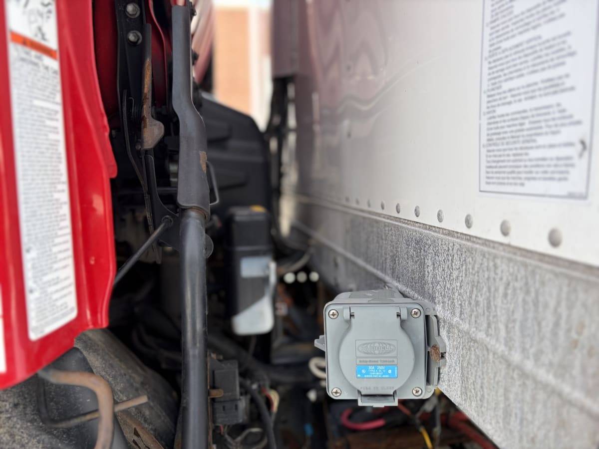 2020 Hino HINO 195 282860