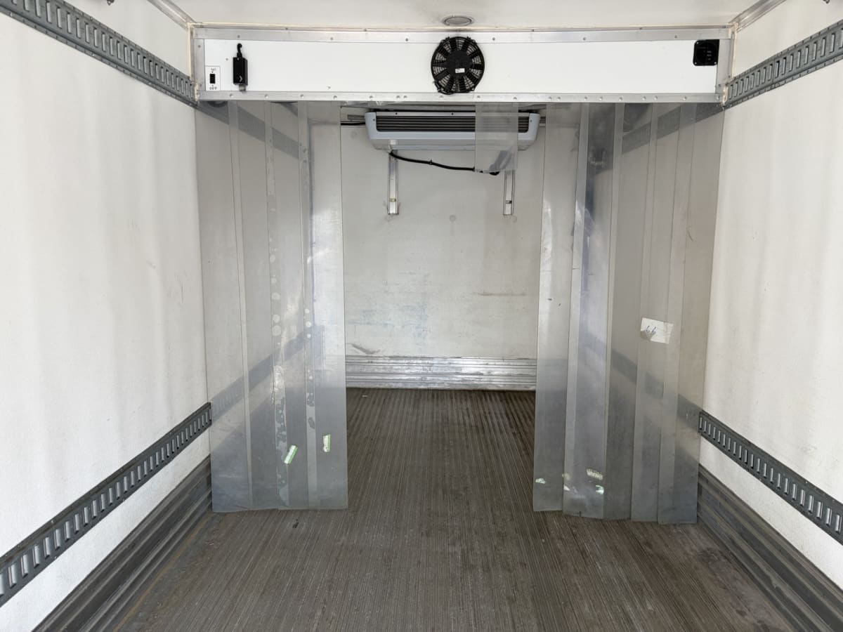 2020 Hino HINO 195 282860