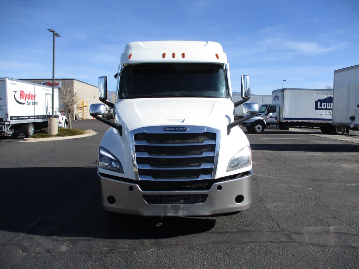 2020 Freightliner - image 2