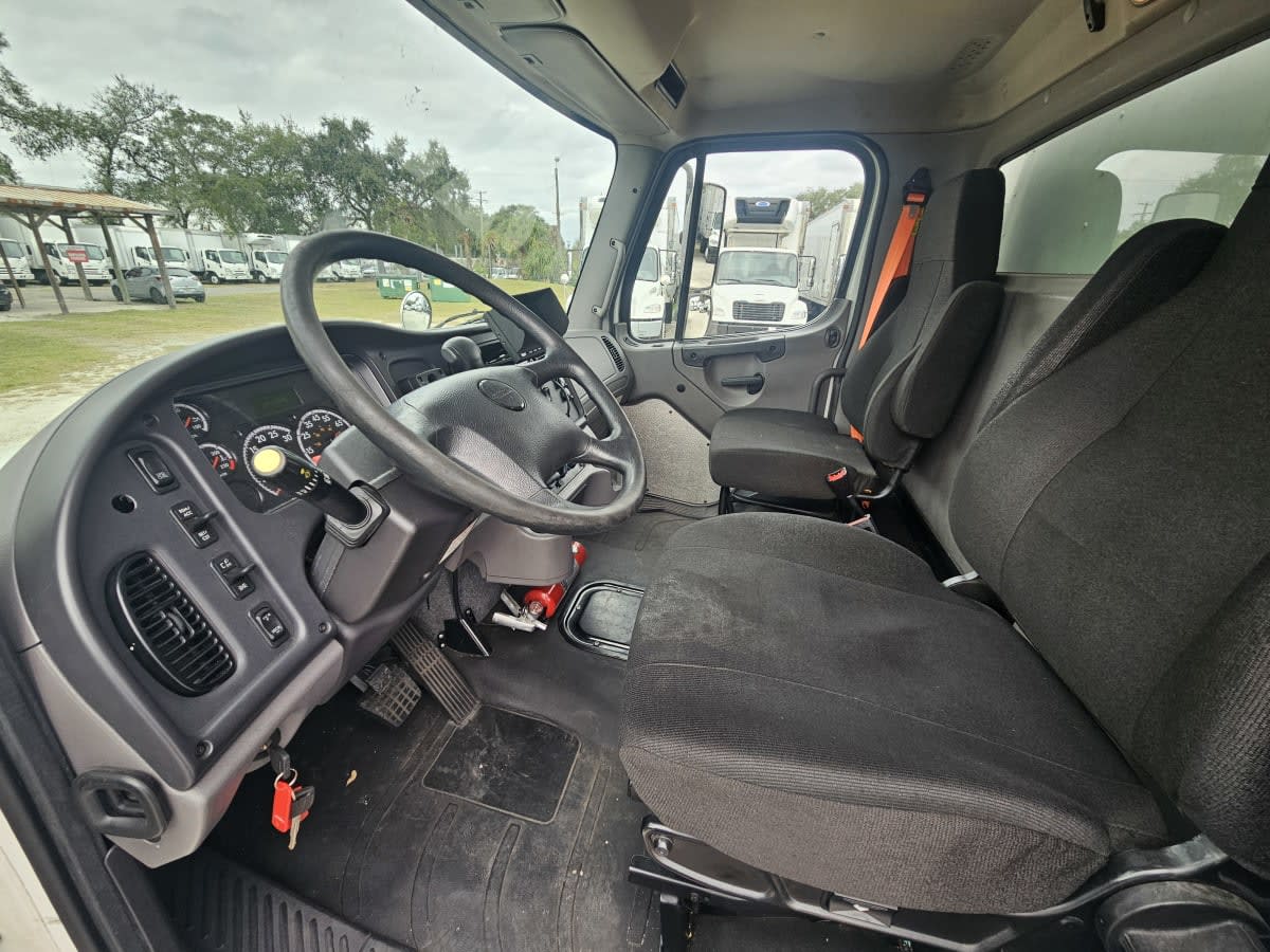 2020 Freightliner/Mercedes M2 106 283126