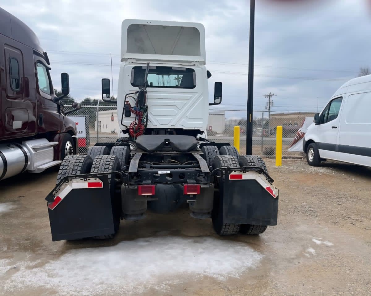 2020 International - image 5