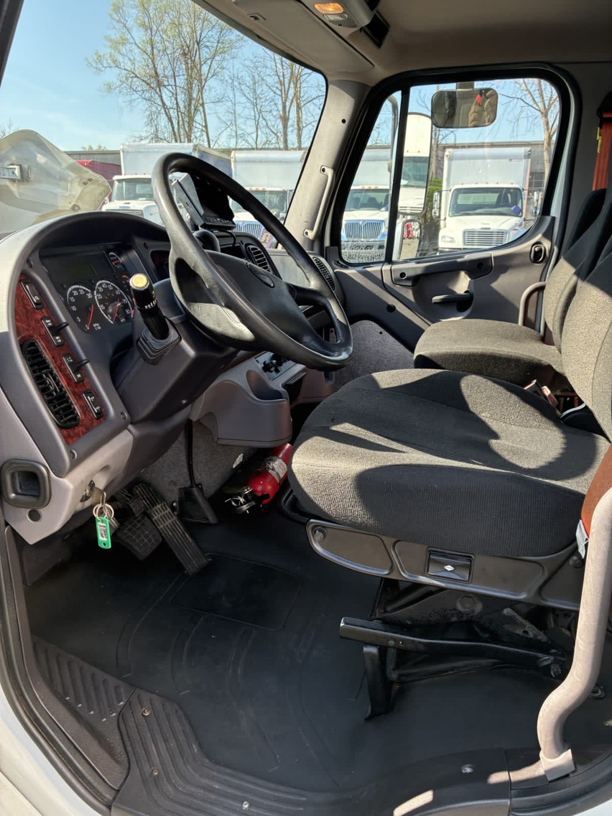 2020 Freightliner/Mercedes M2 106 283265