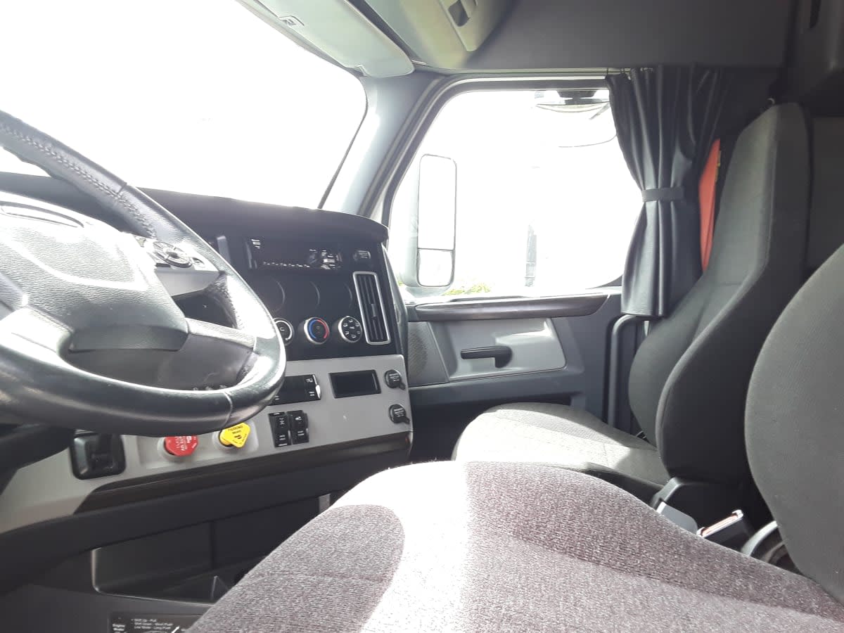 2020 Freightliner/Mercedes NEW CASCADIA 126 283361