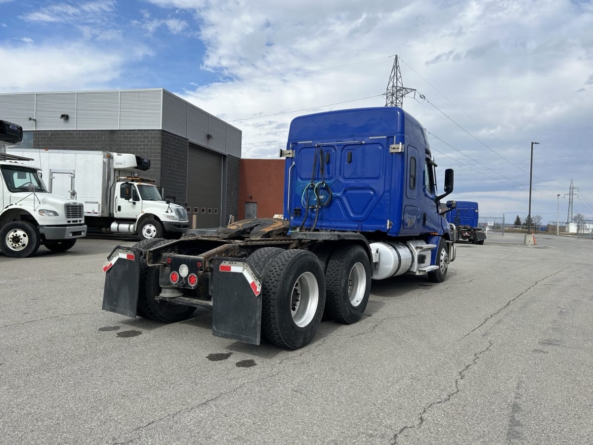 2020 Freightliner/Mercedes NEW CASCADIA 126 283479