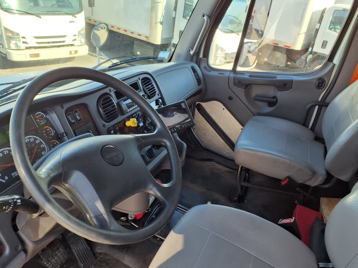 2020 Freightliner/Mercedes M2 106 283689