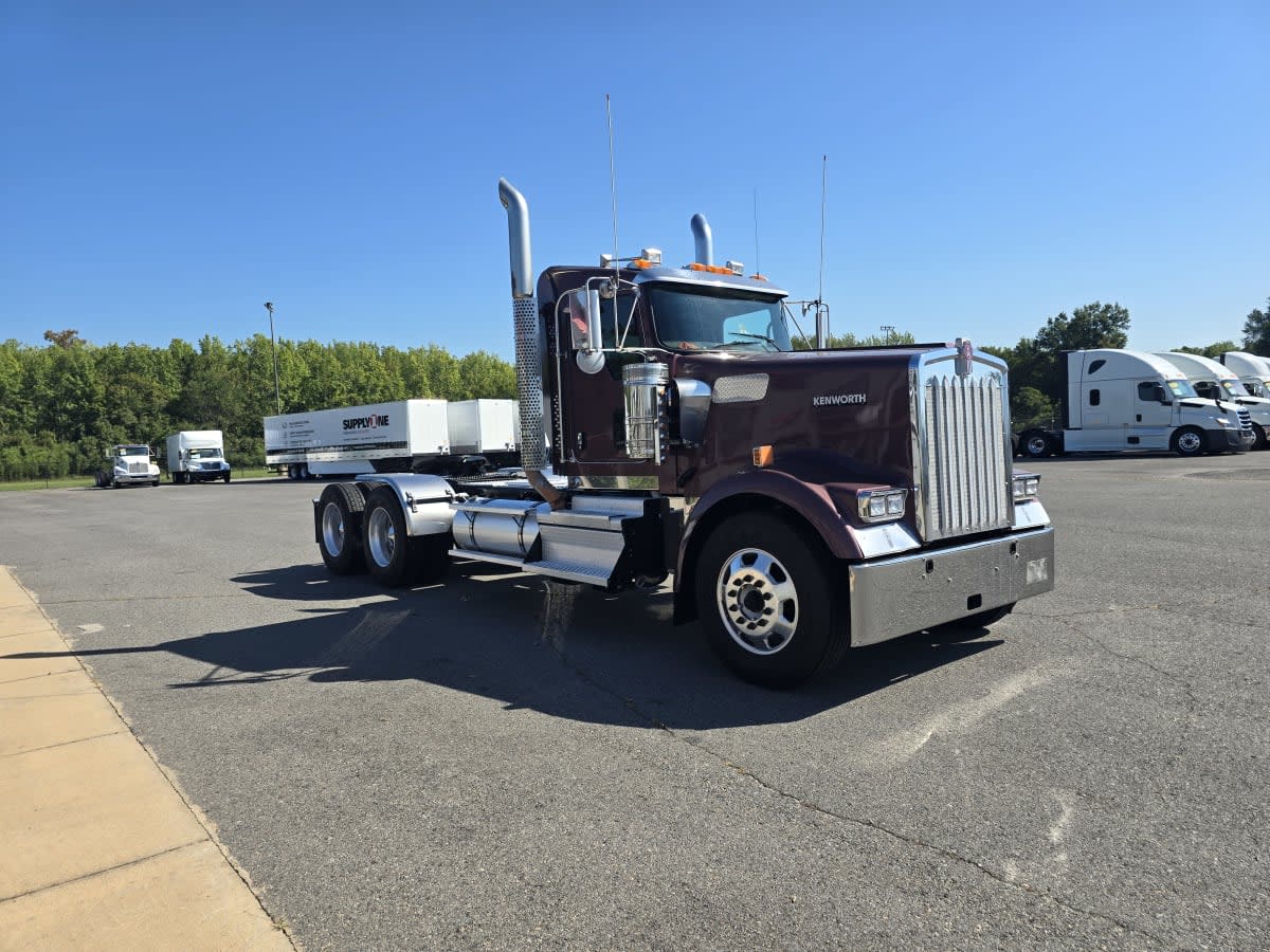 2020 Kenworth W900 in North Little Rock, AR — photo 3