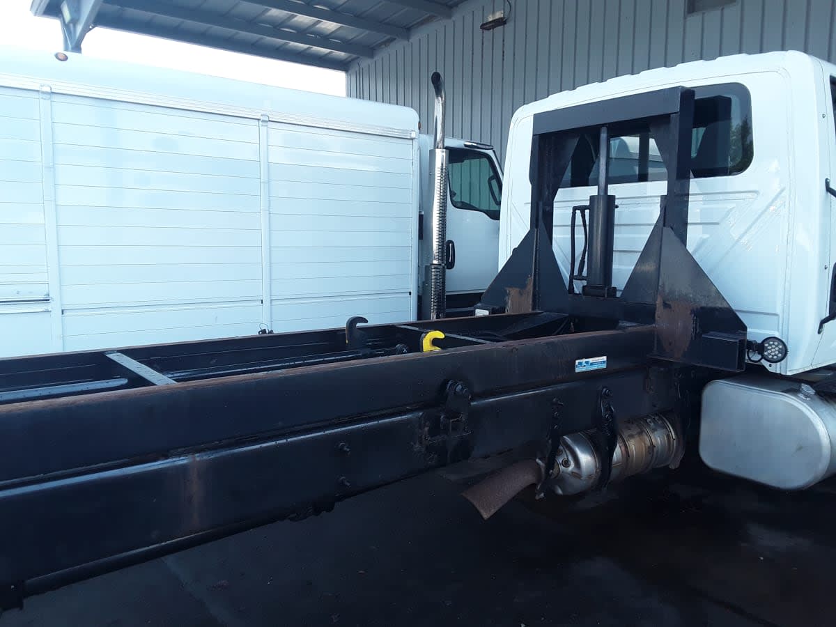 2020 International MV in Hilliard, OH — photo 8