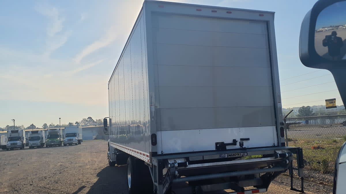 2020 Freightliner/Mercedes M2 106 283944