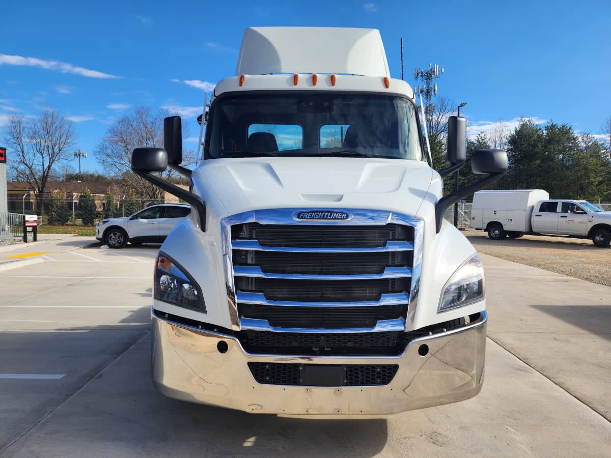 2020 Freightliner - image 2