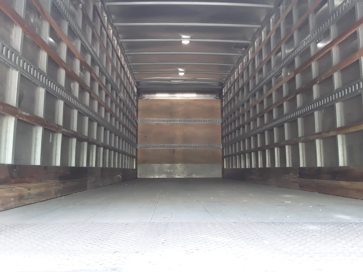 2020 Freightliner/Mercedes M2 106 283990