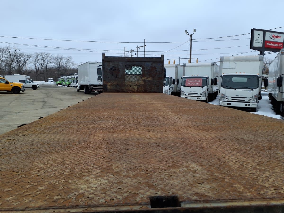 2020 Freightliner/Mercedes M2 106 284080