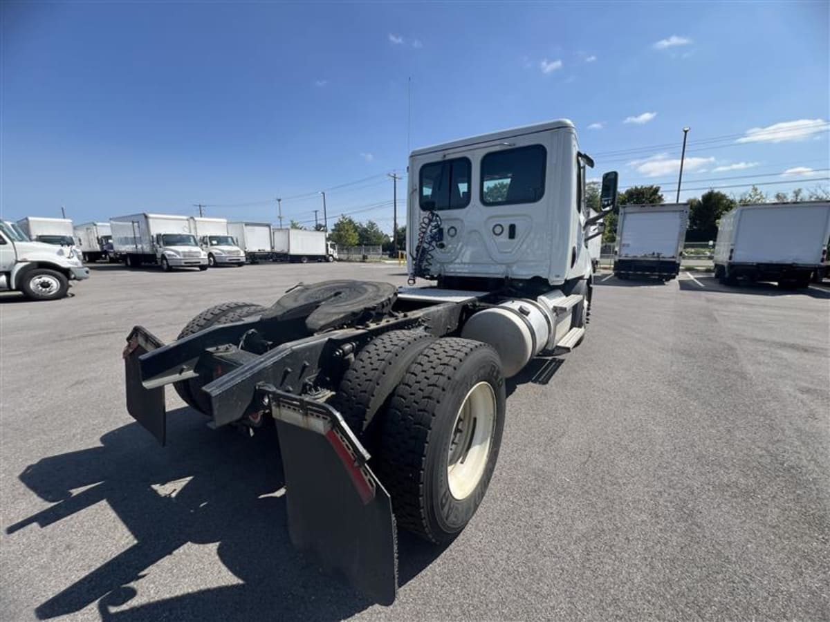 2020 Freightliner/Mercedes NEW CASCADIA 116 284112