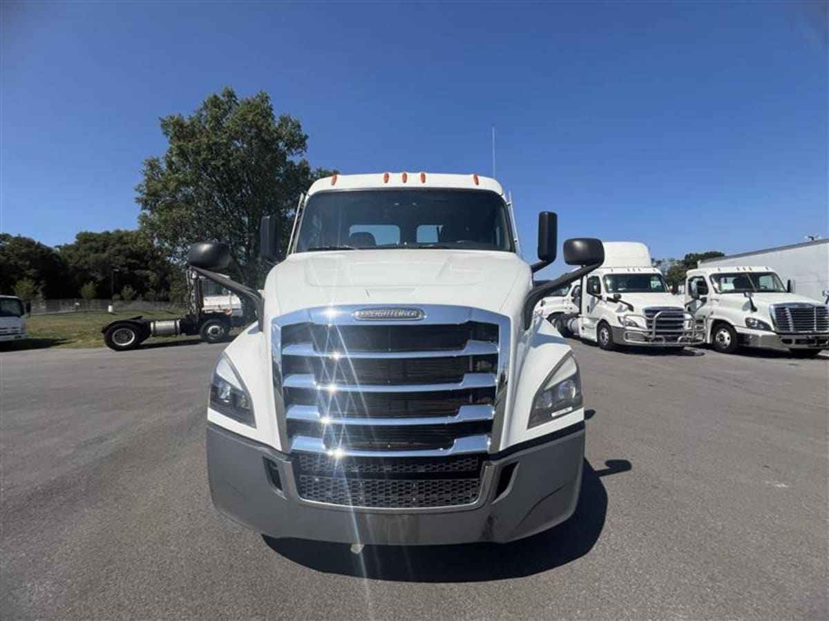 2020 Freightliner/Mercedes NEW CASCADIA 116 284112