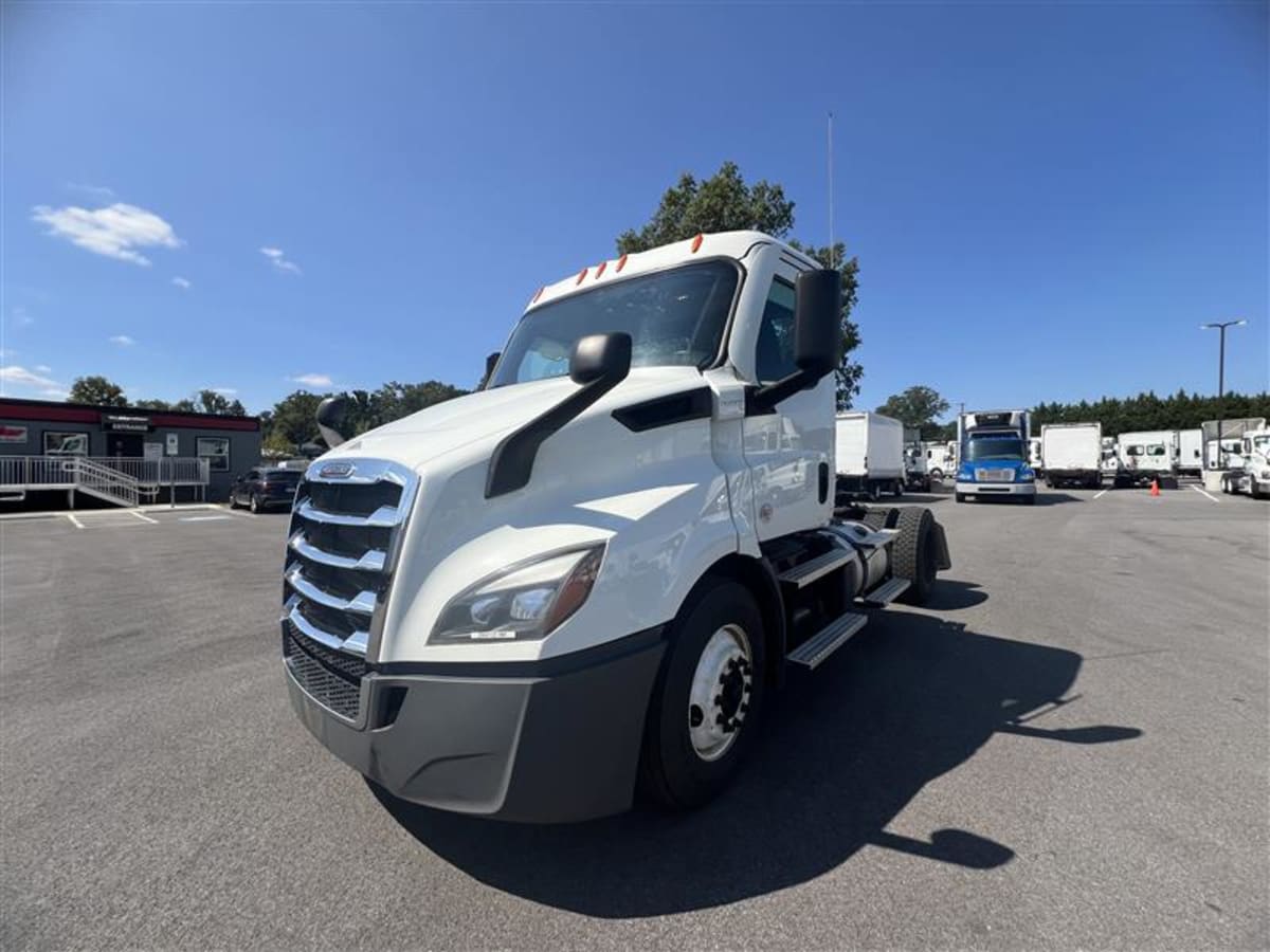 2020 Freightliner/Mercedes NEW CASCADIA 116 284112