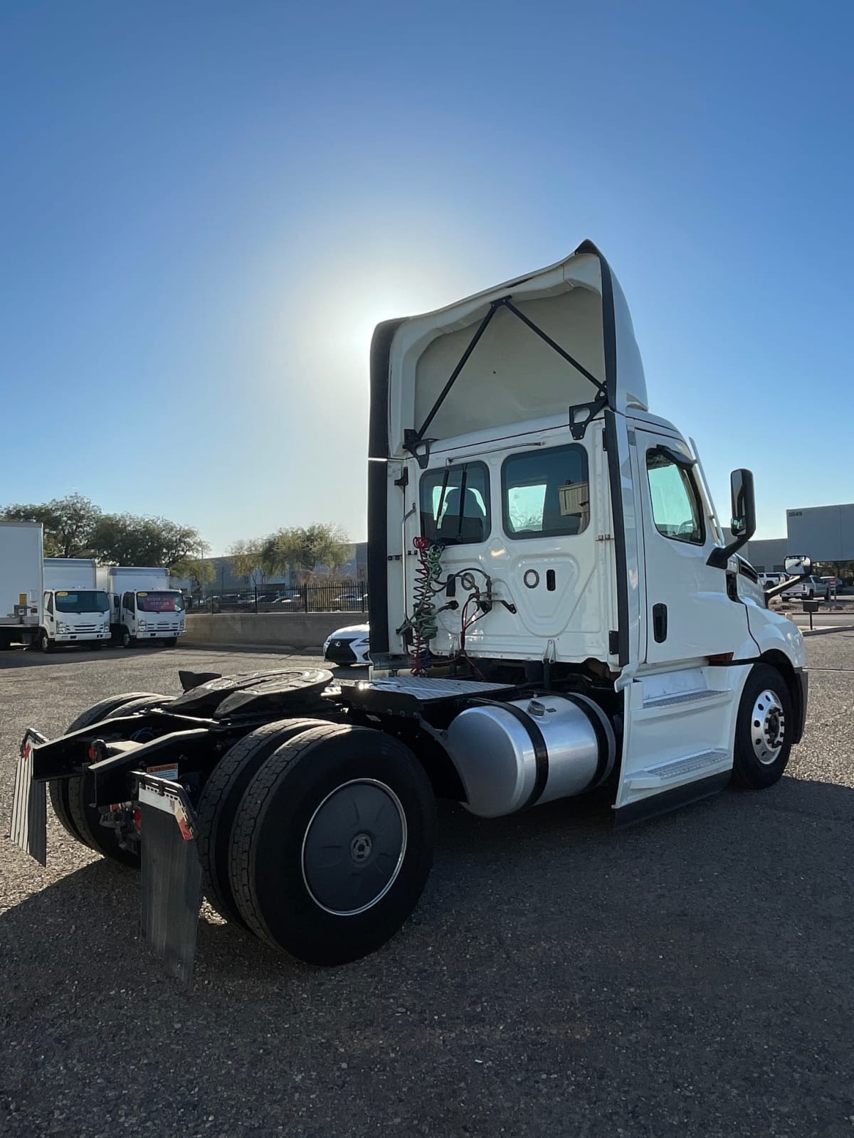 2020 Freightliner/Mercedes NEW CASCADIA 126 284115